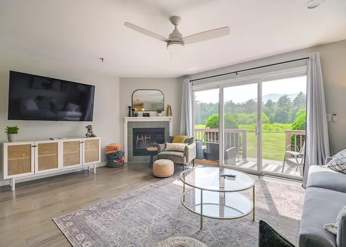 Family-Friendly North Conway Home With Pool Access!