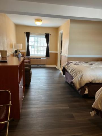 Briarcliff Motel 2*