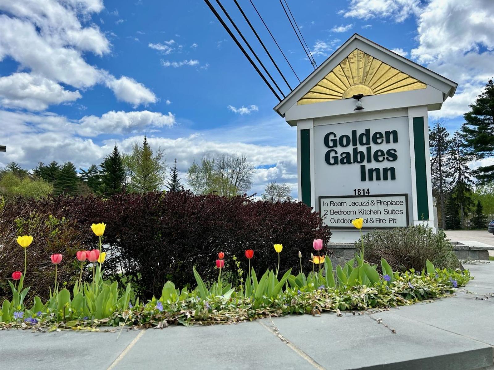 Golden Gables Motel 3*