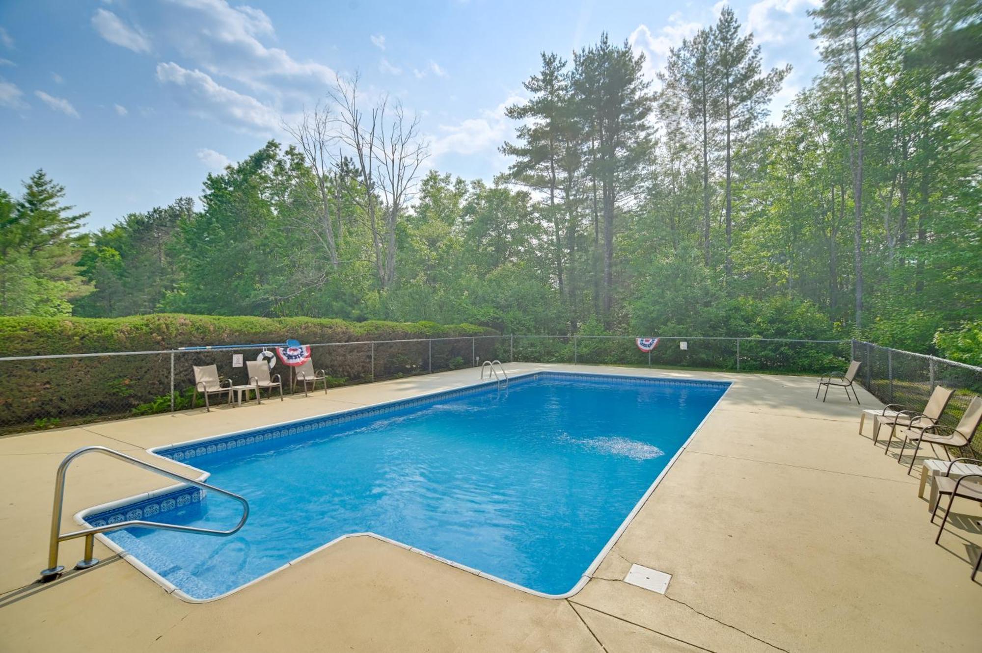 Holiday home Family-friendly With Pool Access!