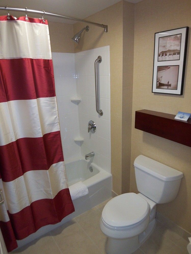 By Marriott North Conway