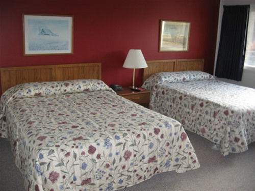 Forest Glen Inn 2*