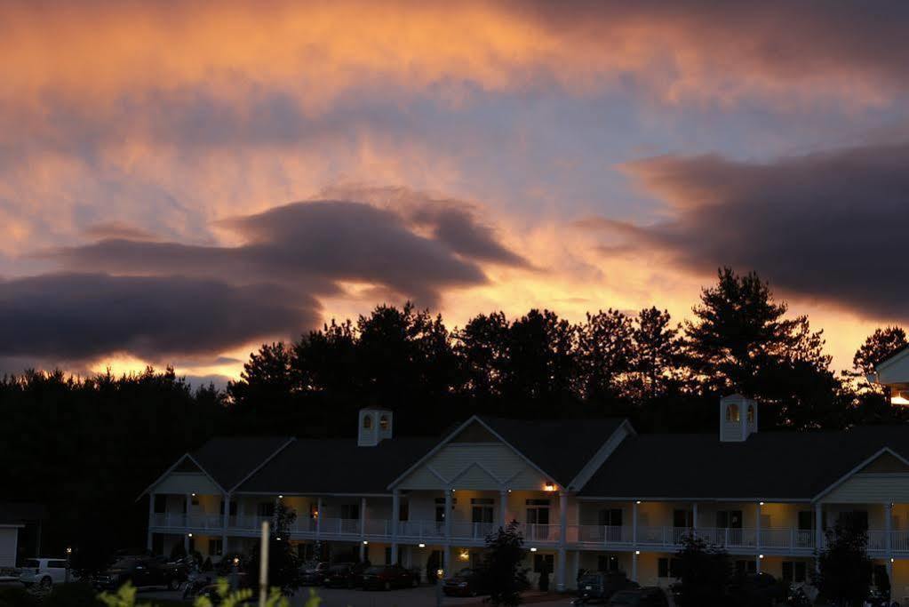 Motel Golden Gables 3*