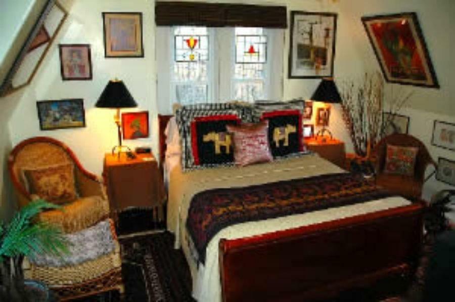 Red Elephant 3*